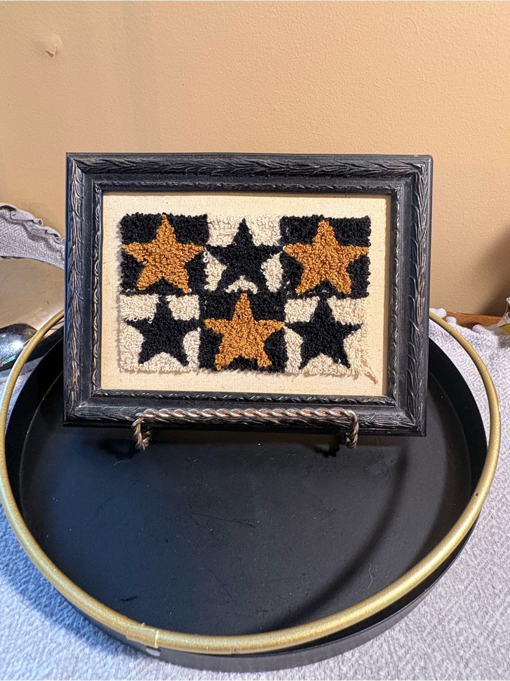 Star Pattern Hooked Wall Frame - Black & Gold Accent. Primitive. Rustic. Cottage